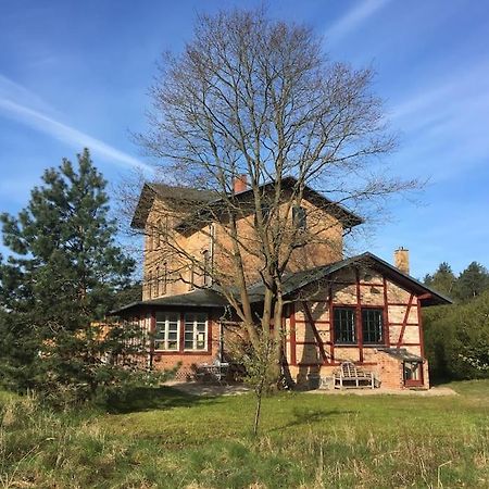 Romantisches Studio Am Waldesrand Mit Gartensauna Schwarz Exterior foto
